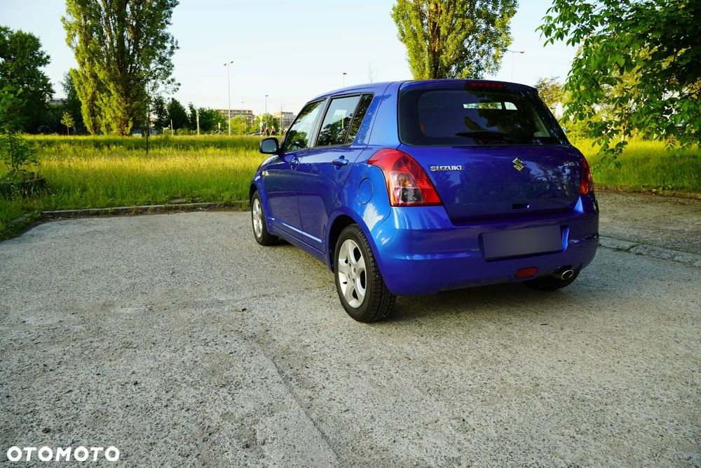 Suzuki Swift - 2