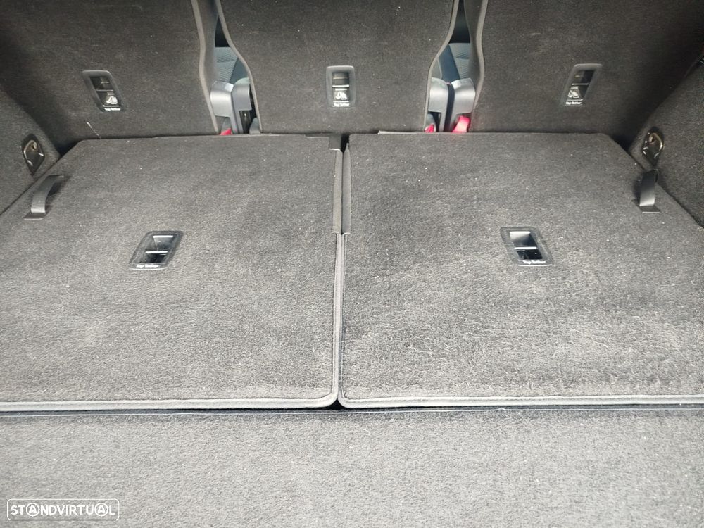 VW Touran 1.6 TDI Confortline DSG - 16