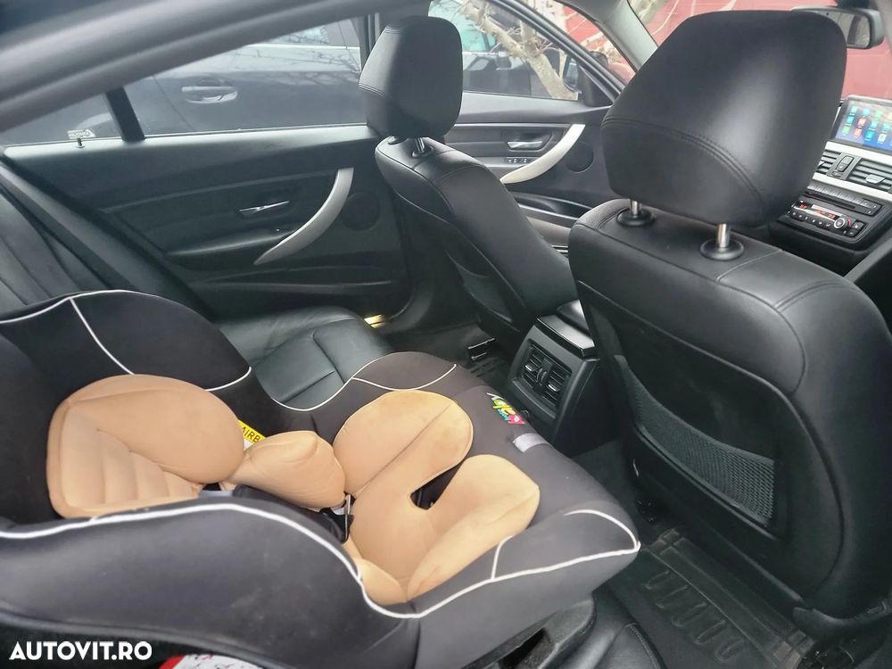 BMW Seria 3 318d xDrive Luxury Line - 7