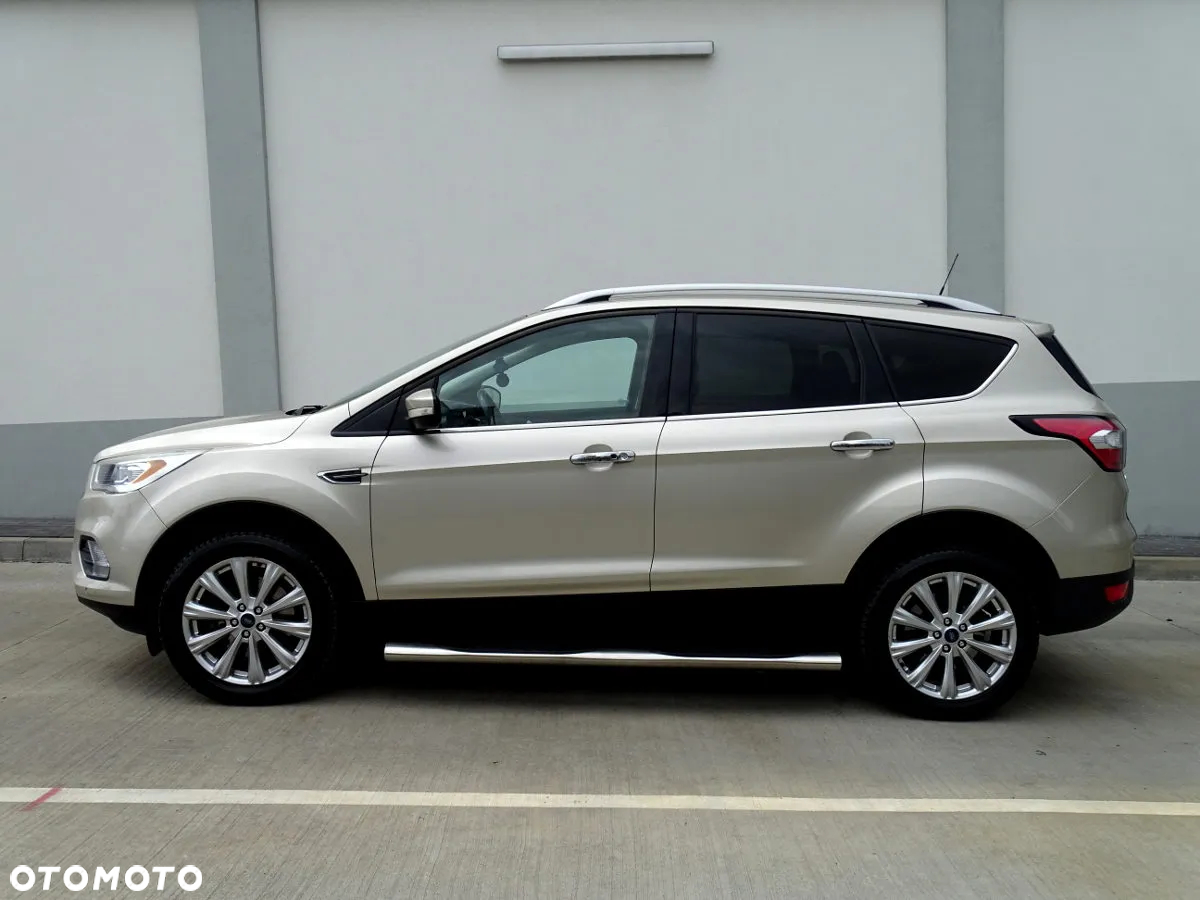 Ford Escape 2.0 EcoBoost AWD Titanium - 5