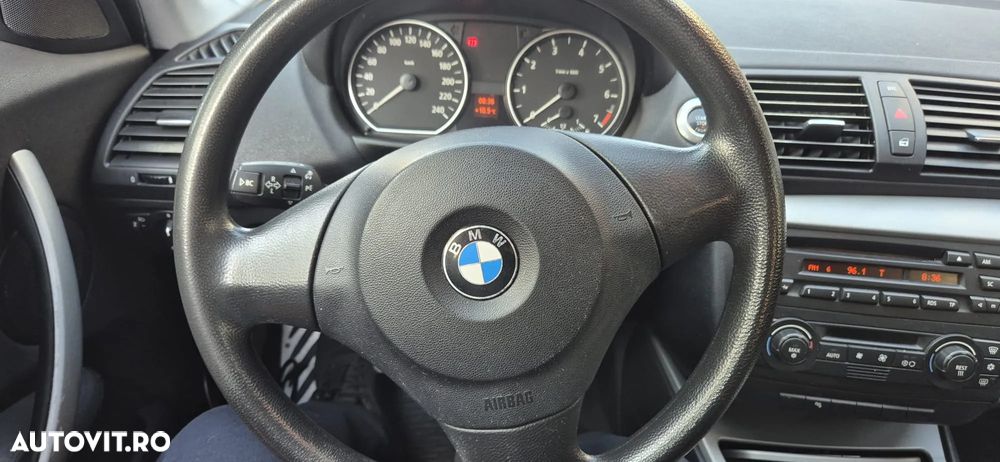 BMW Seria 1 116i - 6