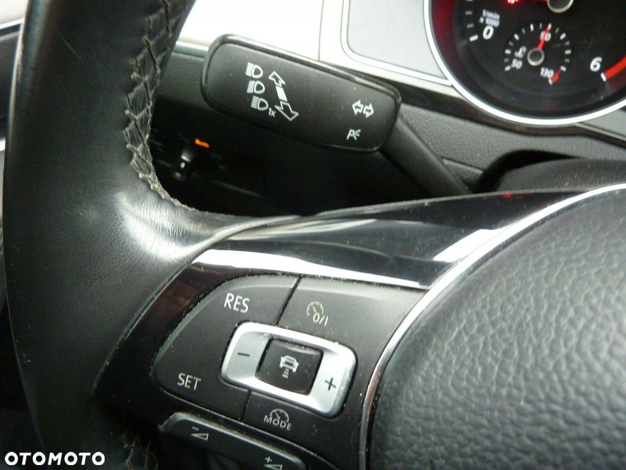 Volkswagen Passat - 32