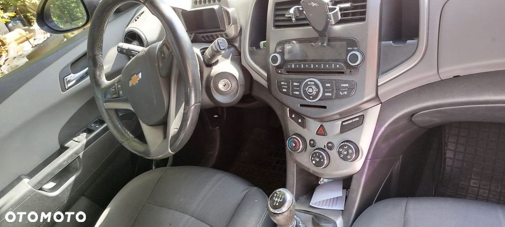 Chevrolet Aveo 1.6 LTZ - 7