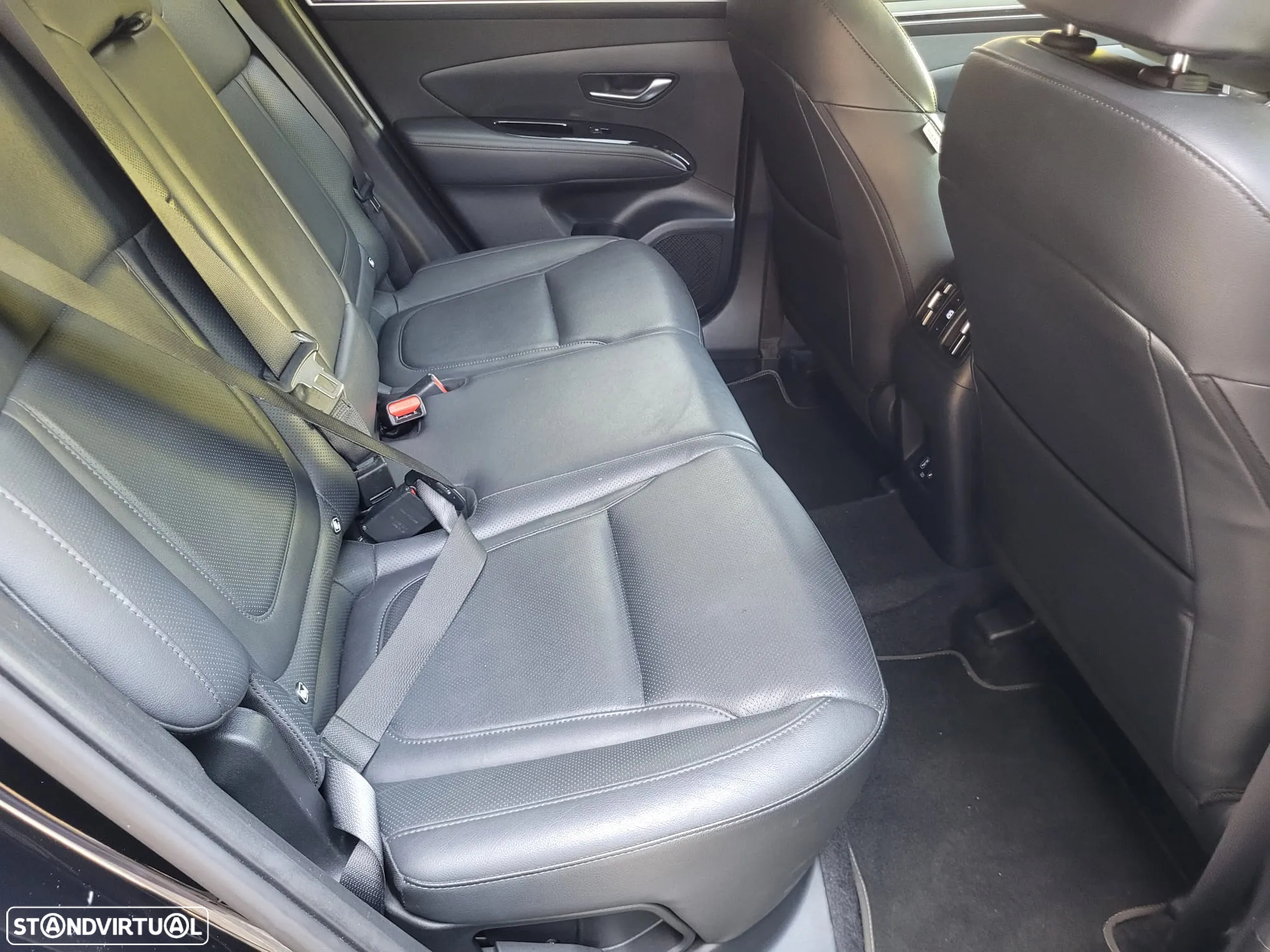Hyundai Tucson 1.6 CRDi Vanguard DCT - 17