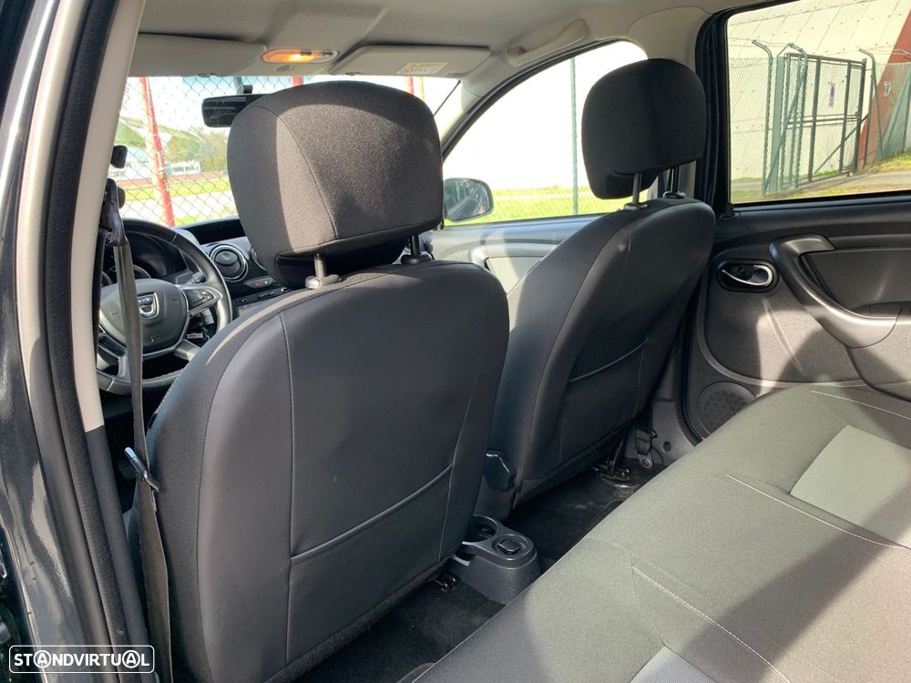 Dacia Duster 1.5 dCi SL Urban Explorer - 11