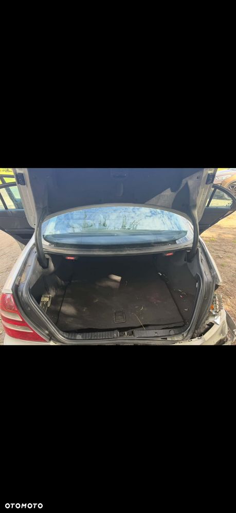 Mercedes-Benz E-Class 2003 photo 4