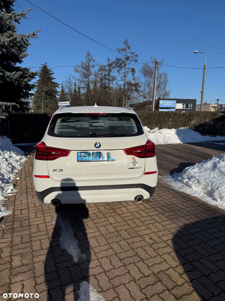 BMW X3 xDrive20d Advantage - 3
