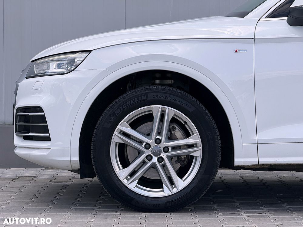 Audi Q5 2.0 40 TDI quattro S tronic Design - 14