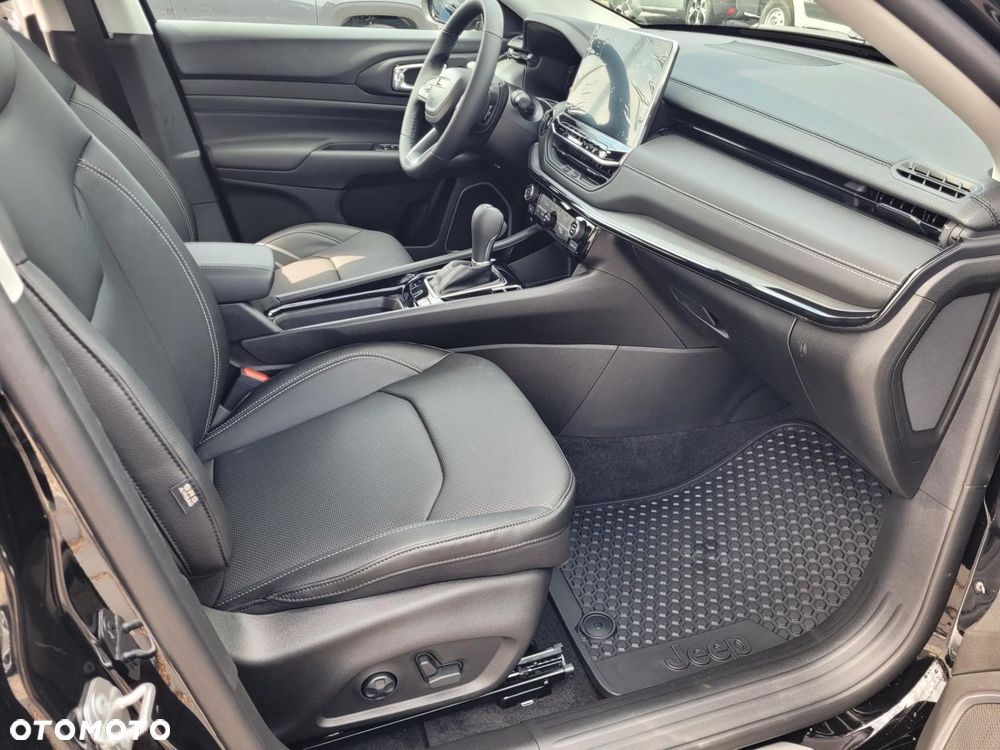 Jeep Compass - 17