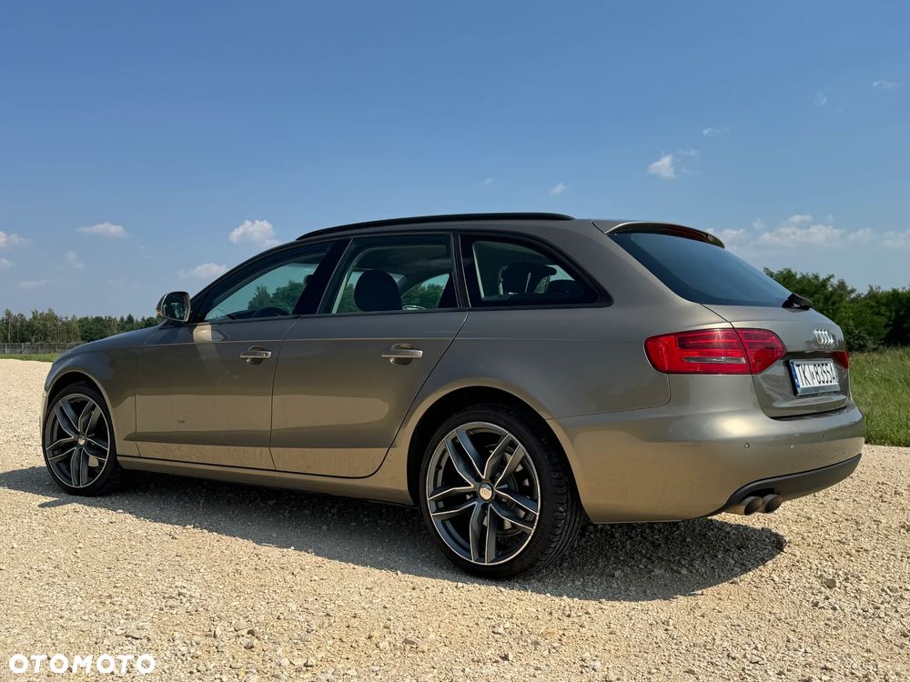 Audi A4 Avant 2.0 TDI - 8