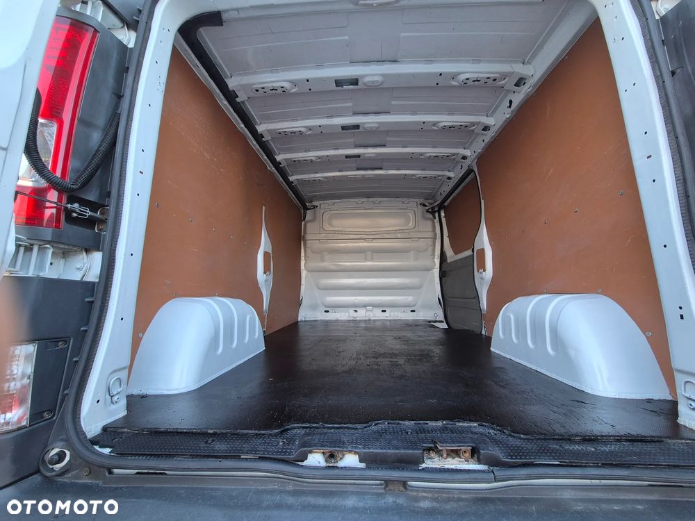 Opel Vivaro - 23