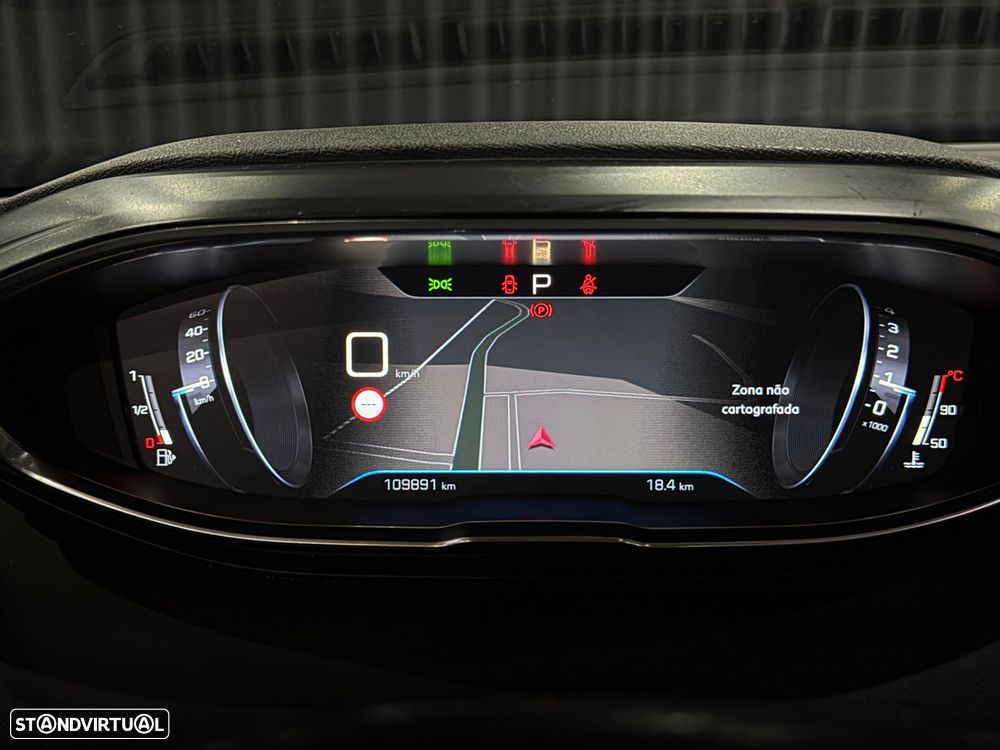 Peugeot 5008 1.2 PureTech Allure Pack EAT8 - 20