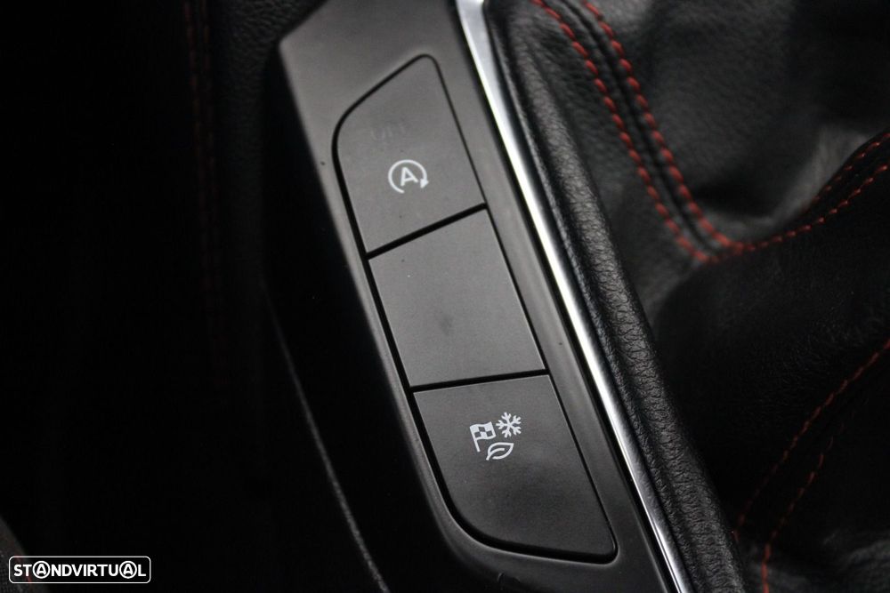 Ford Kuga 1.5 EcoBoost ST-Line - 22