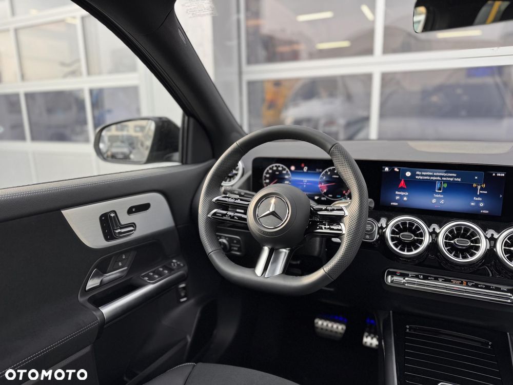 Mercedes-Benz GLA 220 mHEV 4-Matic AMG Line 8G-DCT - 14