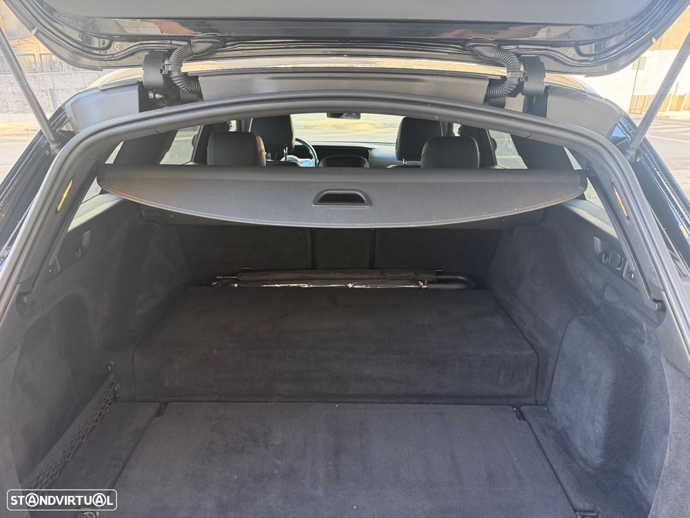 Mercedes-Benz E 300 Bluetec Hybrid Avantgarde - 9