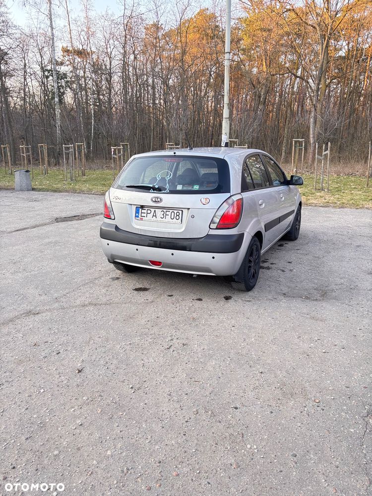 Kia Rio 1.4 / City - 3
