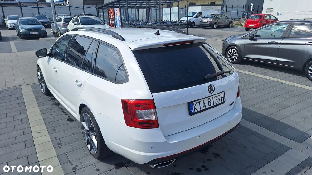 Skoda Octavia Combi 2.0 TDI RS - 7