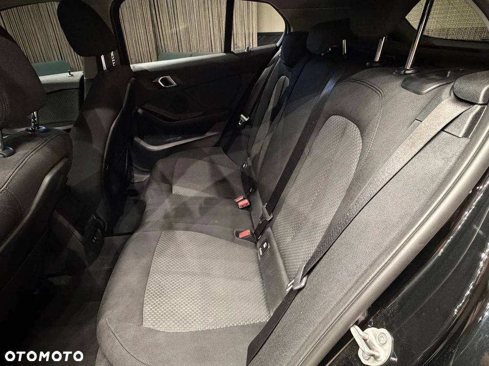 BMW Seria 1 118i Advantage - 11