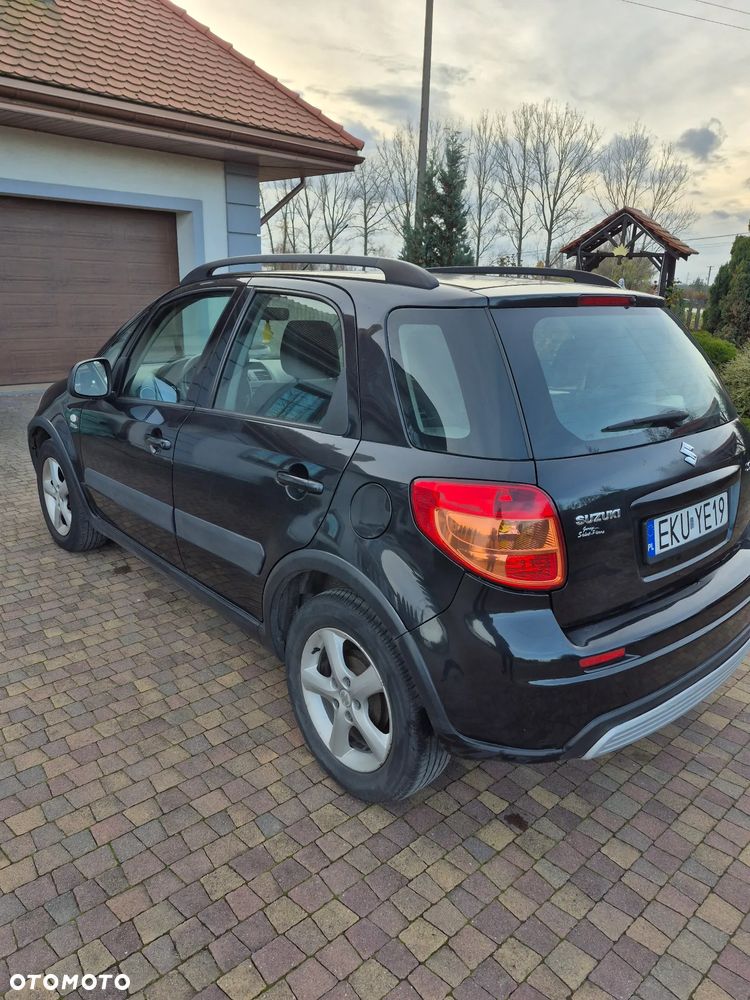Suzuki SX4 - 5