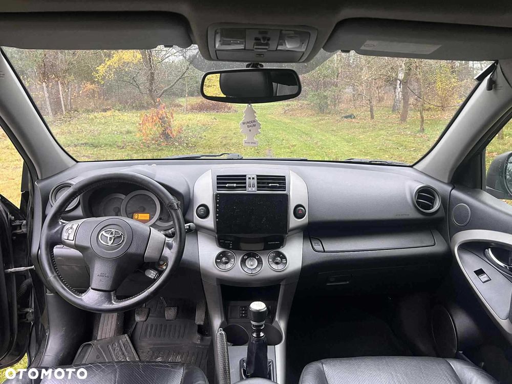 Toyota RAV4 - 5
