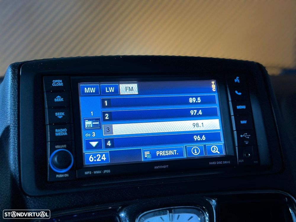 Lancia Voyager 2.8 CRD Platinum - 25