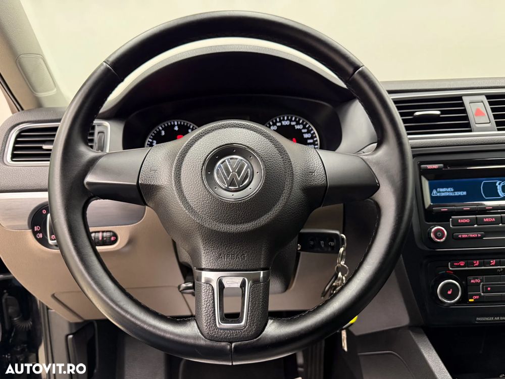 Volkswagen Jetta 1.4 TSI Highline - 21