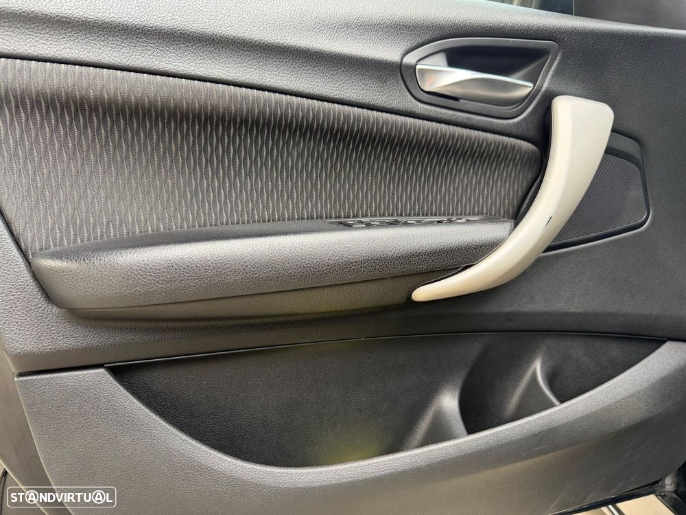 BMW 116 d Sport Line - 19