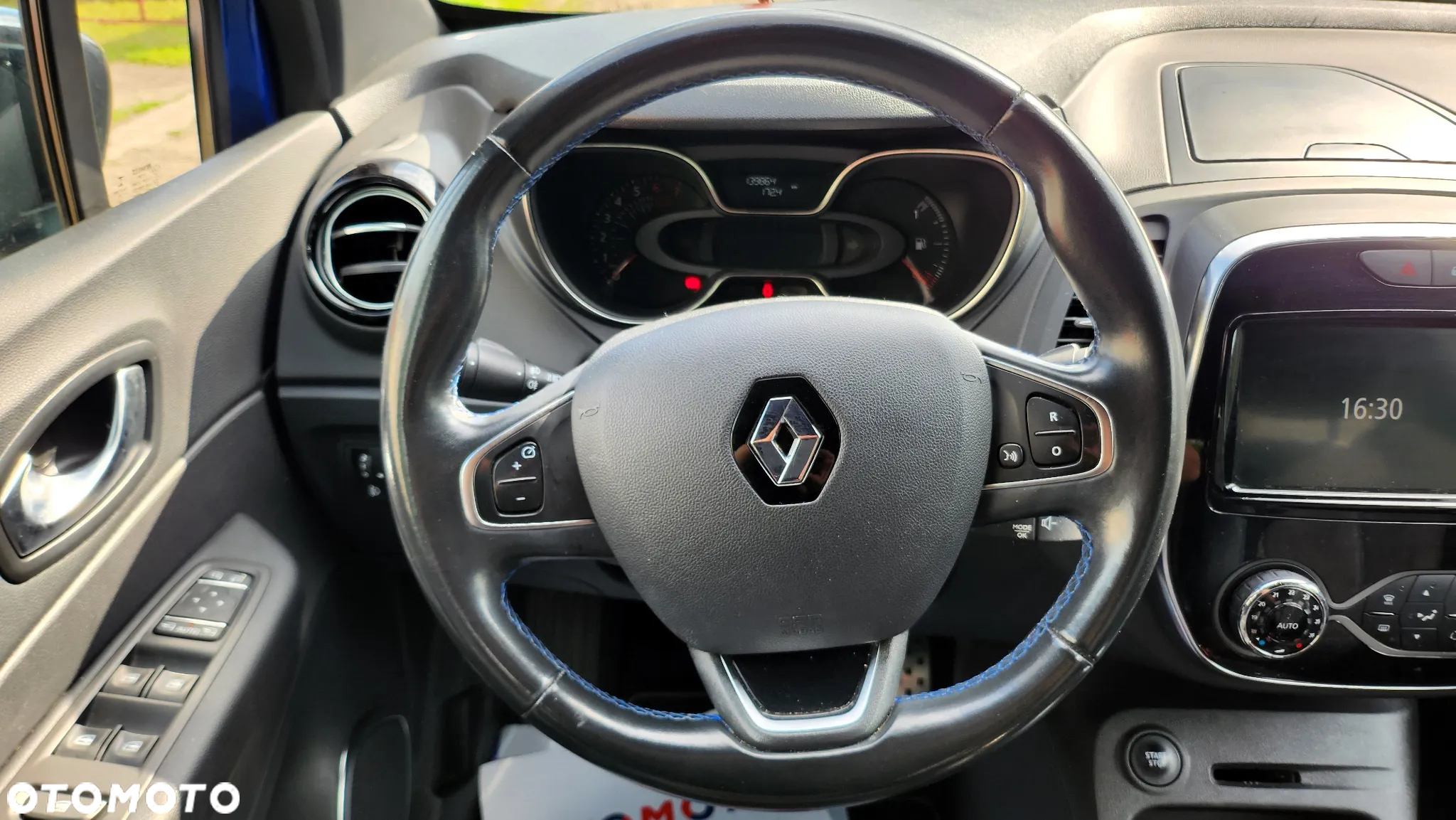 Renault Captur 1.3 Energy TCe Initiale Paris EDC - 13