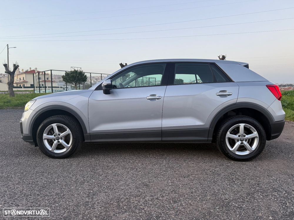 Audi Q2 30 TDI S tronic design - 5