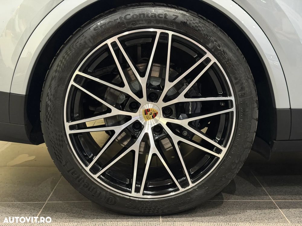 Porsche Cayenne - 36