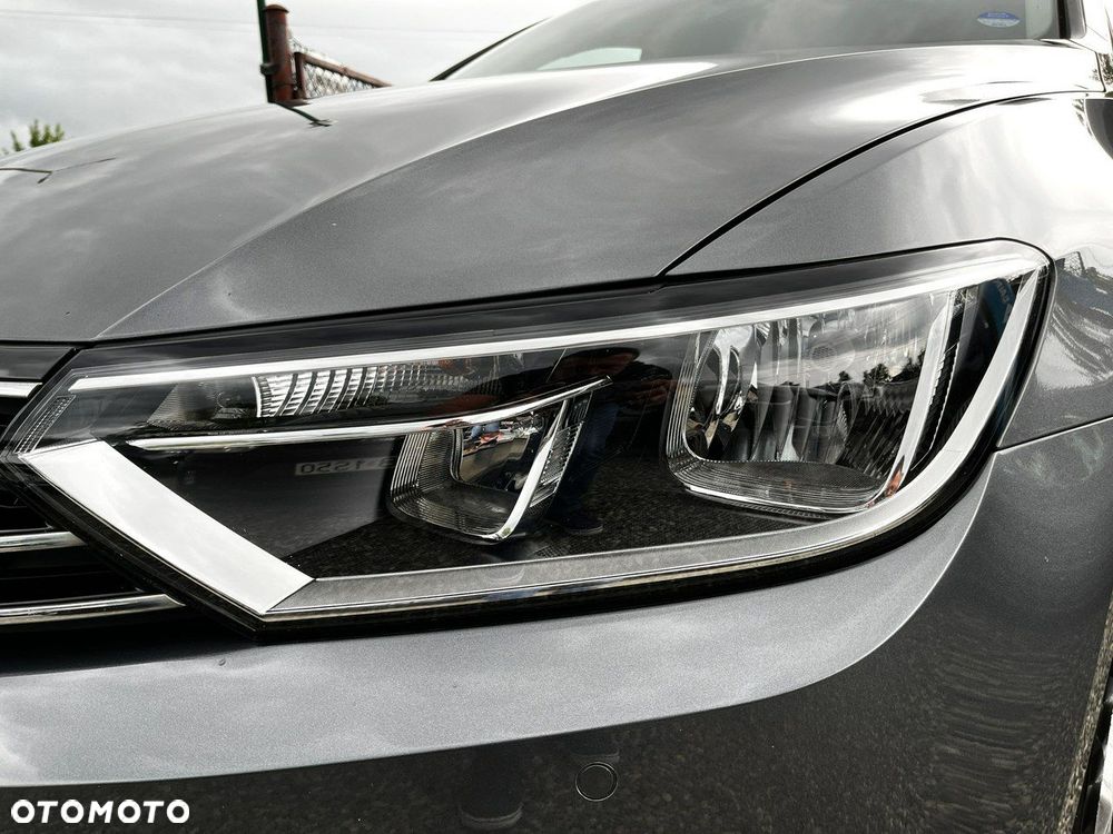 Volkswagen Passat Variant - 13