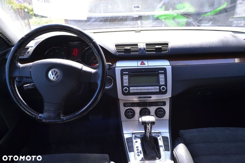 Volkswagen Passat - 8