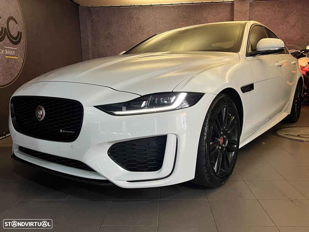 Jaguar XE 2.0 D R-Dynamic S - 10