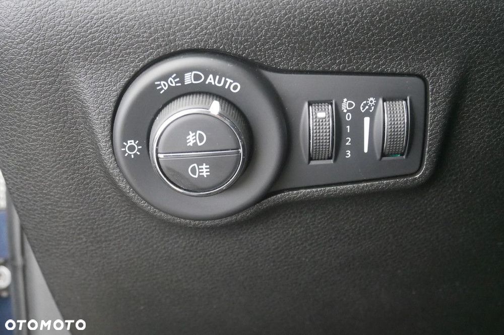 Jeep Compass - 31