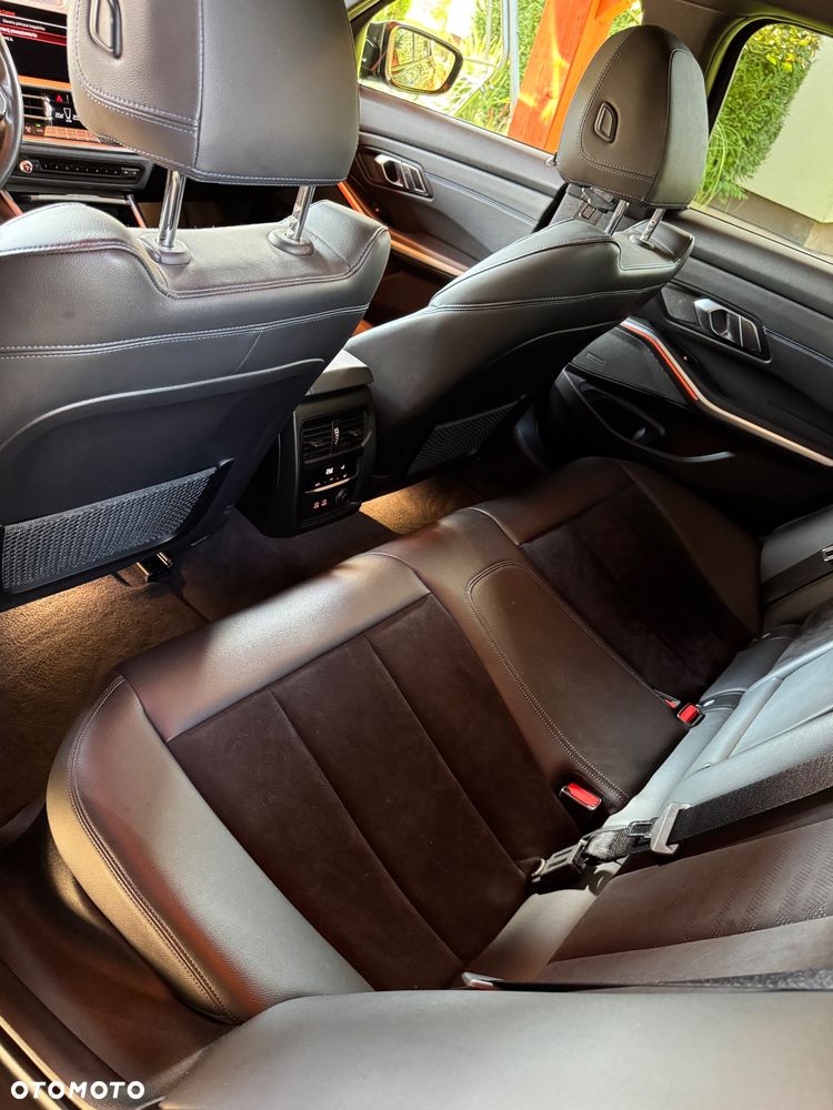 BMW Seria 3 330i xDrive M Sport sport - 12