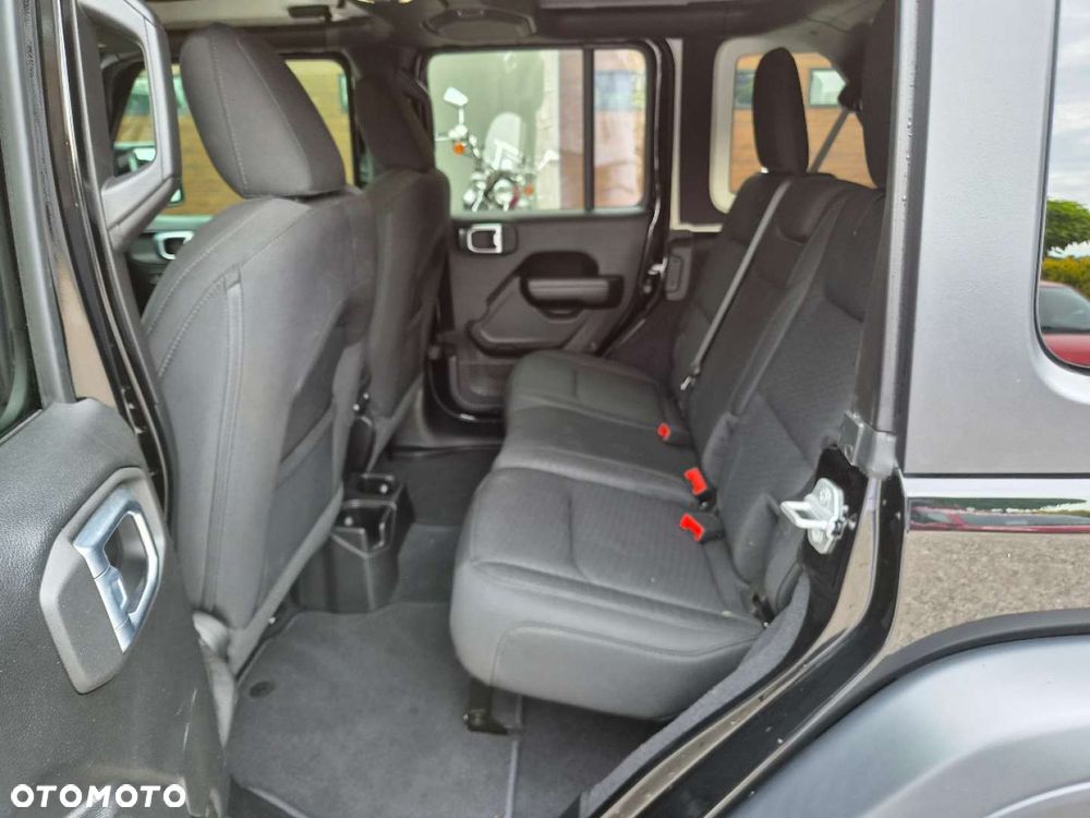 Jeep Wrangler - 17
