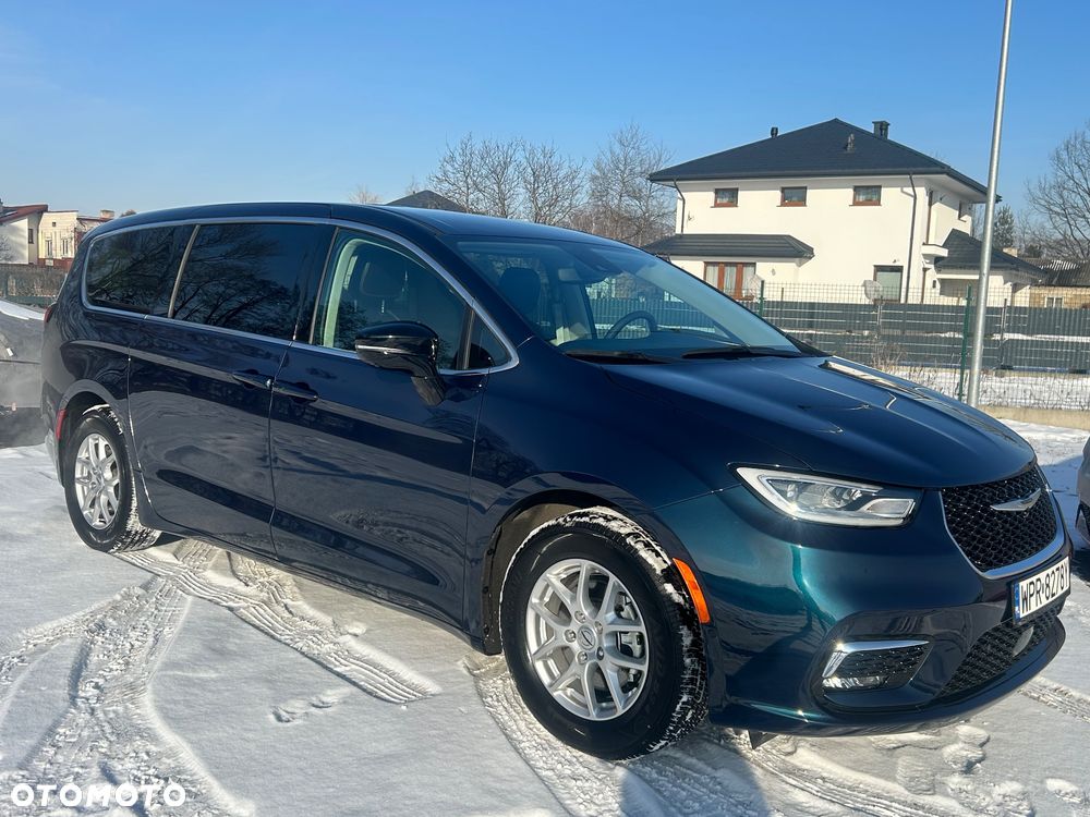 Chrysler Pacifica - 5