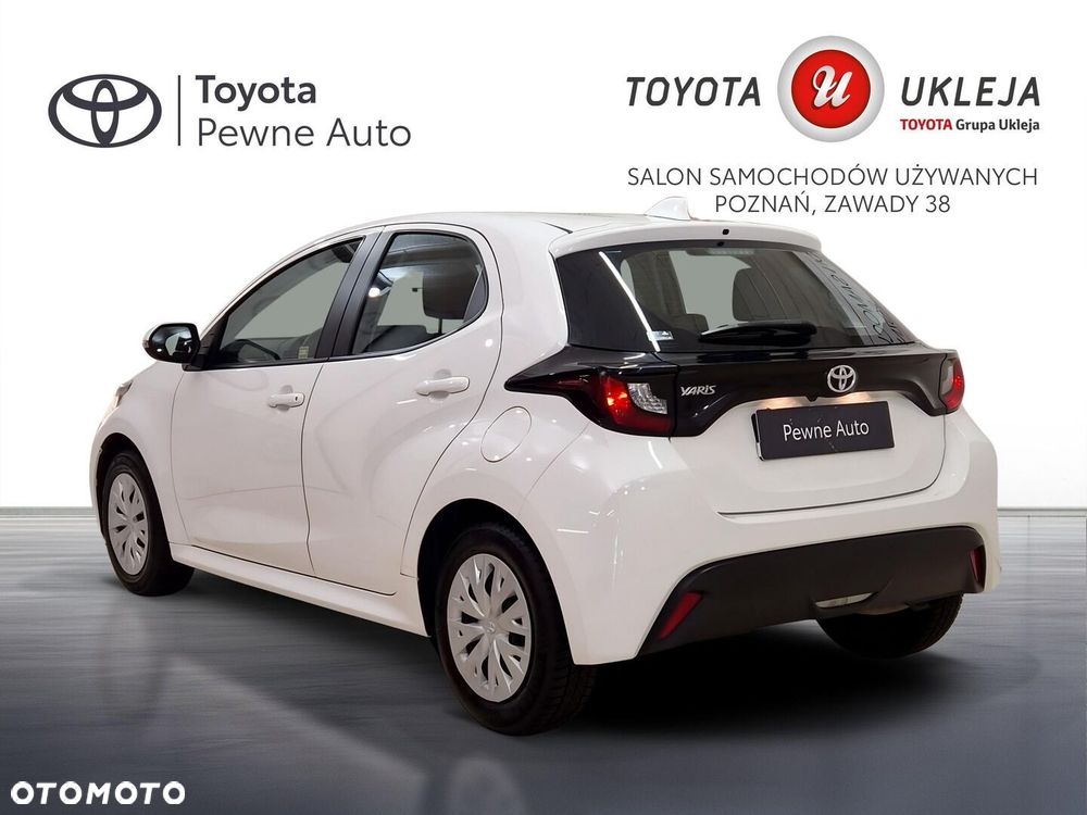 Toyota Yaris - 10