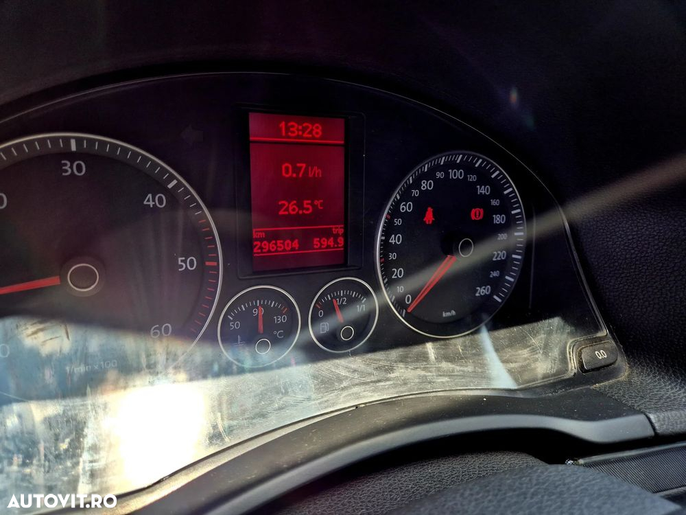 Volkswagen Golf 2.0 TDI Comfortline - 8