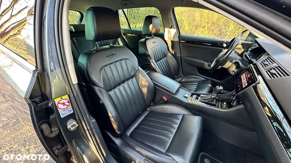 Skoda Superb 2.0 TDI SCR 4x4 L&K DSG - 21