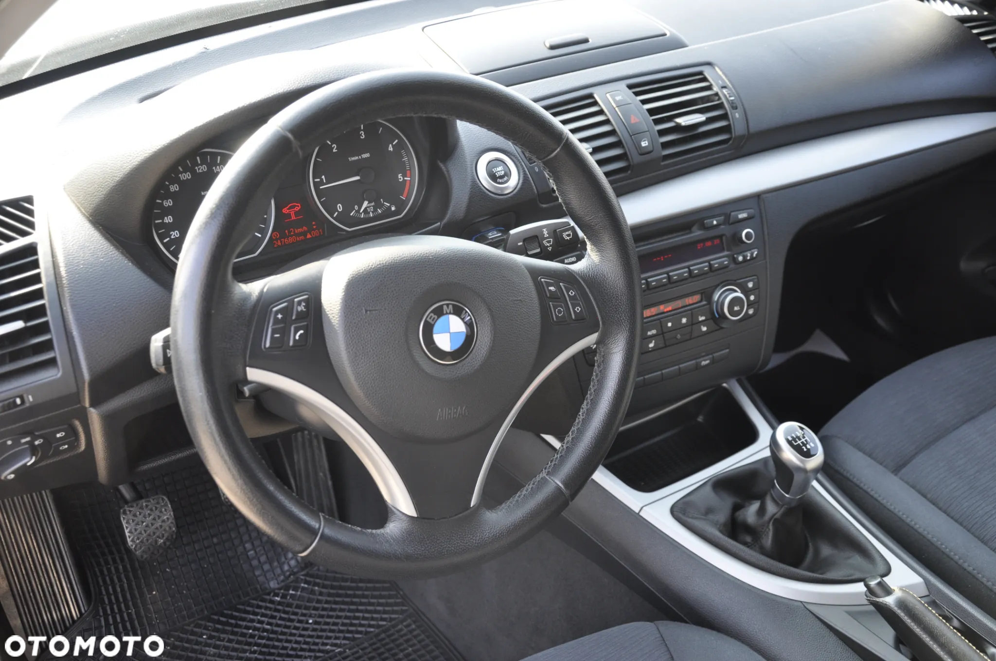 BMW Seria 1 118d Sport Line - 18