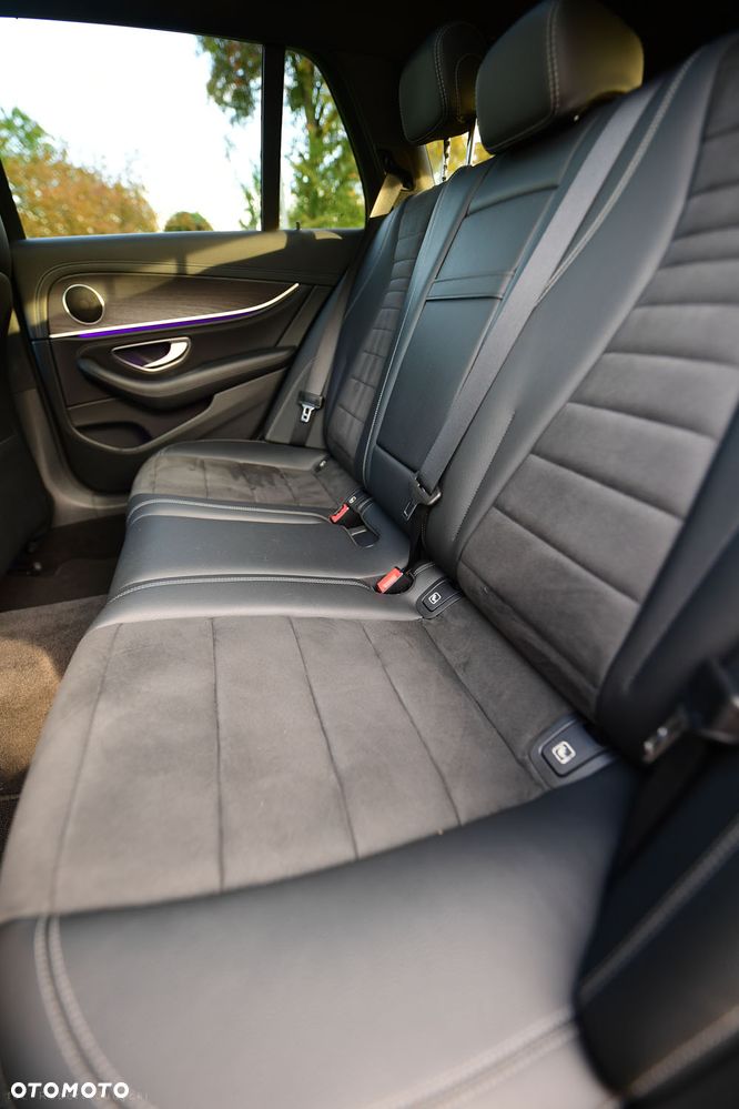 Mercedes-Benz Klasa E 220 d 4-Matic AMG - 16