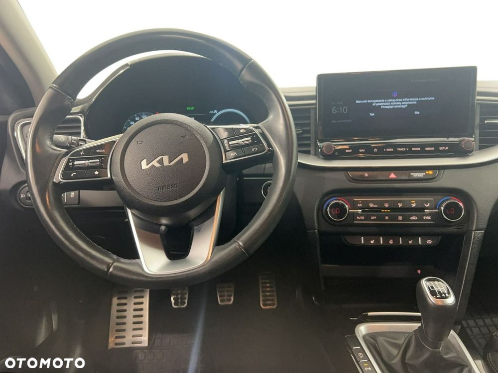 Kia Ceed 1.5 T-GDI Business Line Plus - 10