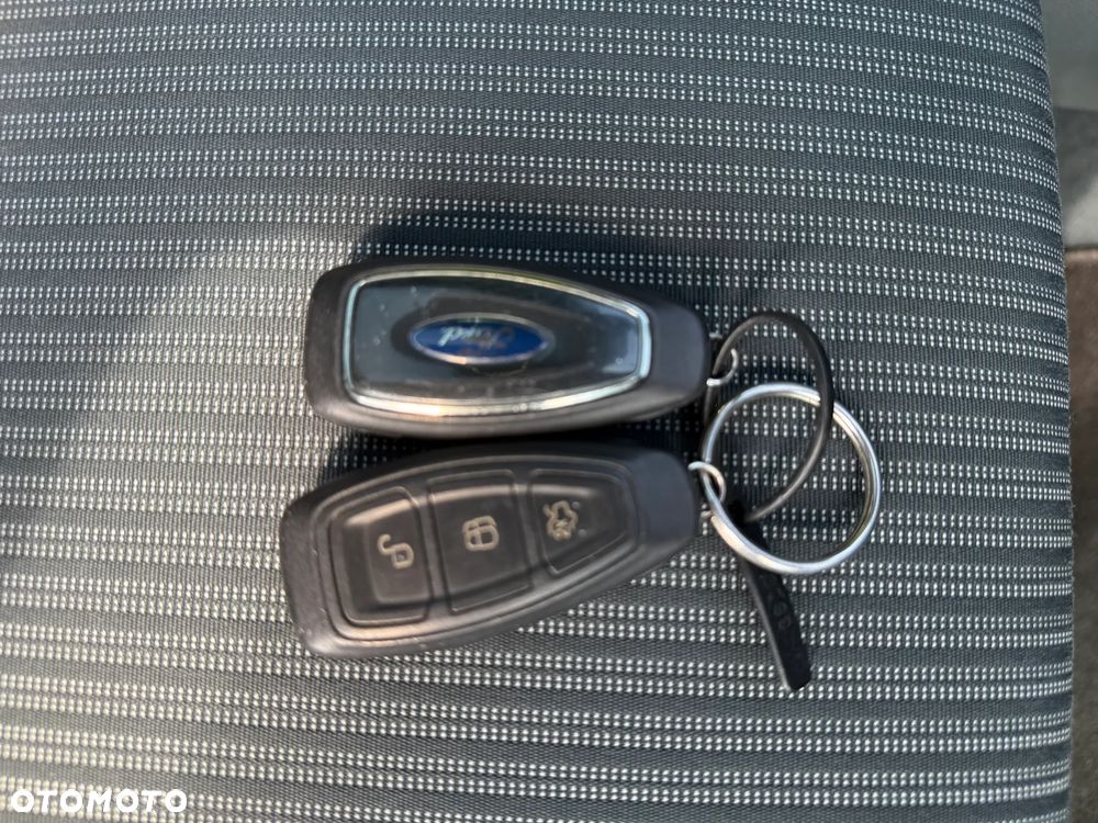 Ford C-MAX 2.0 TDCi Titanium - 31