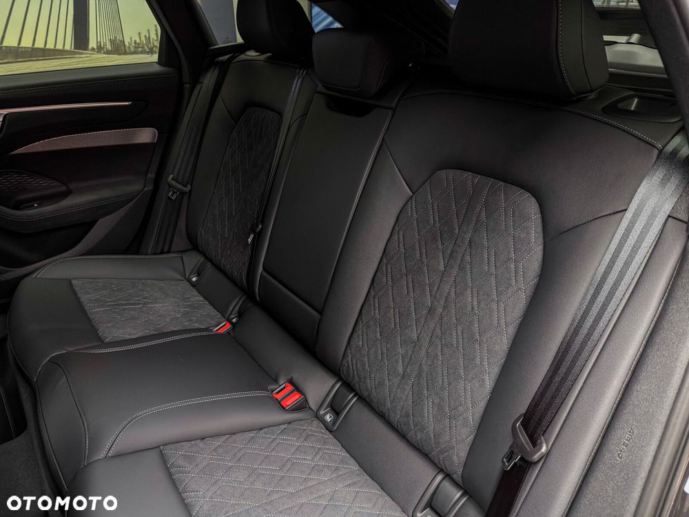Audi A6 Avant - 18