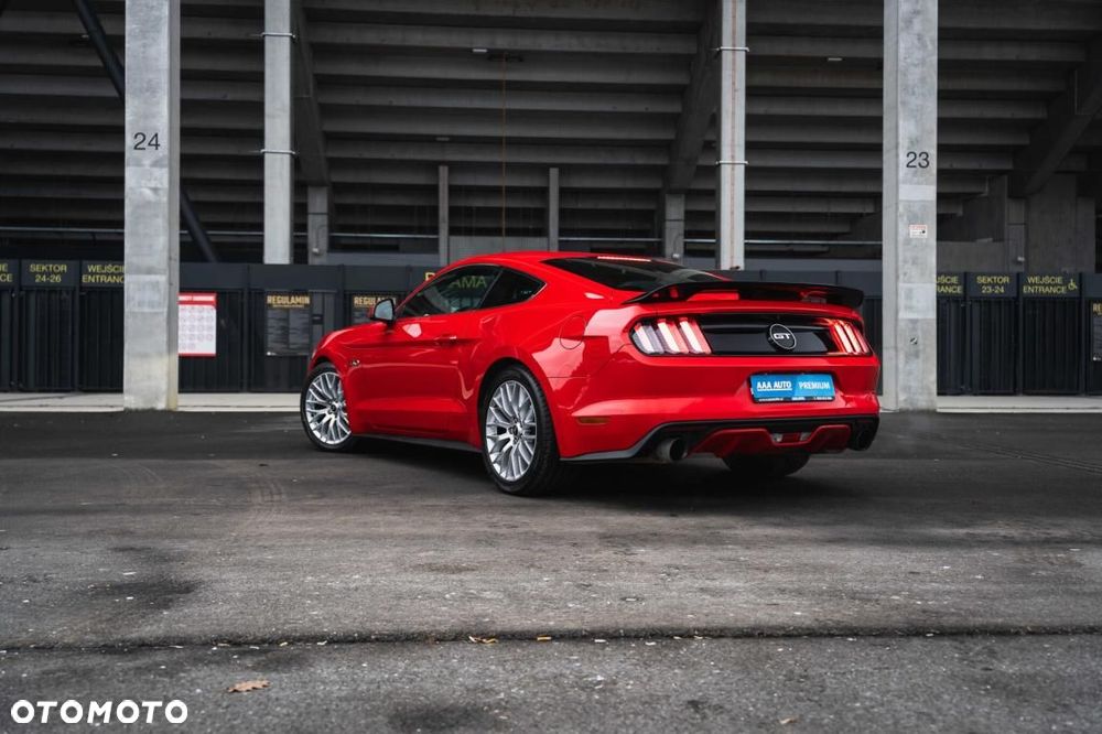 Ford Mustang - 7