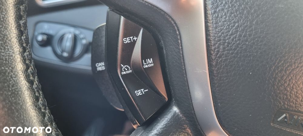 Ford Kuga 2.0 TDCi 4x4 Titanium - 22