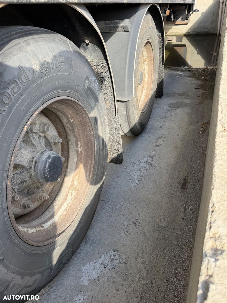 Fruehauf D30V18 DUBA BOX - 18