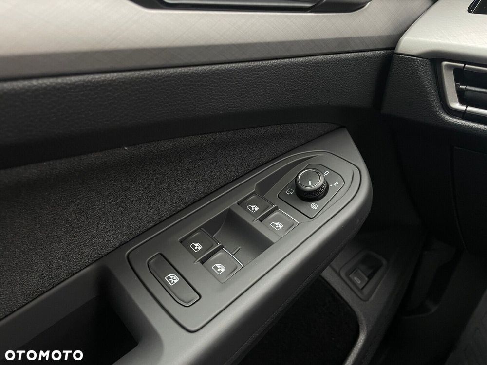 Volkswagen Golf Variant - 24