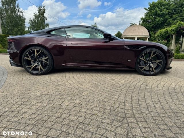 Aston Martin DBS - 8